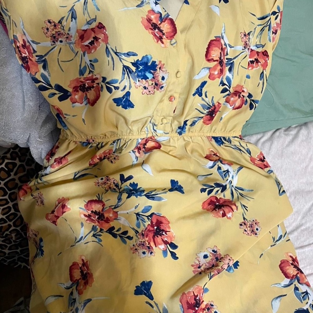 Yellow Sleeveless Sundress with Crew Neck